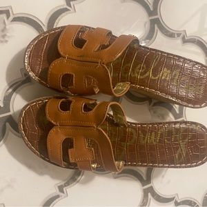 Size 6 excellent condition.